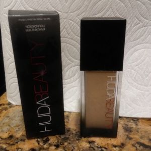 Huda beauty #fauxfilter foundation "angel food"